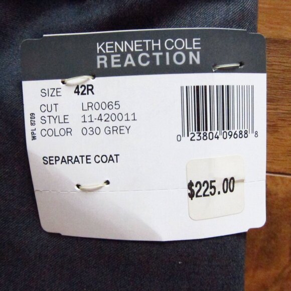 NWT- Mens Kenneth Cole Reaction Gray 2 Piece Suit Size 42R & Pants 32 X 32 - Picture 8 of 16
